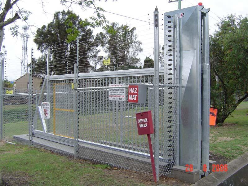 Cantilever Gates